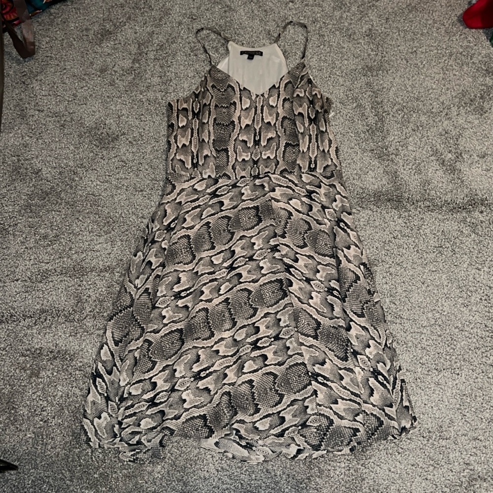 Women’s Express midi dress size 4